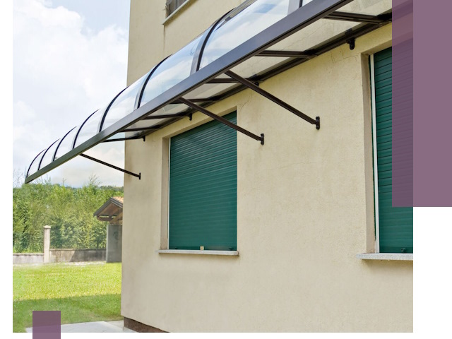 Козырьки над окнами в Изобильном — изготовление и монтаж по выгоде